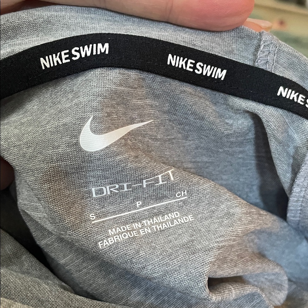 Nike Dri-FIT Heathered Hooded Hydroguard Swim Tee Rashguard Shirt UPF 40+ Small - Picture 9 of 9